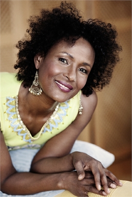 Waris Dirie wishes Happy Holidays!
