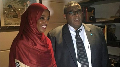 Ifrah Ahmed mit dem somalischen Premierminister Sharmarke